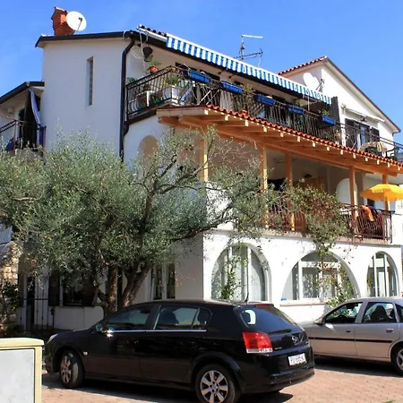 Apartment Apartments By The Sea Umag - 2528 Umag