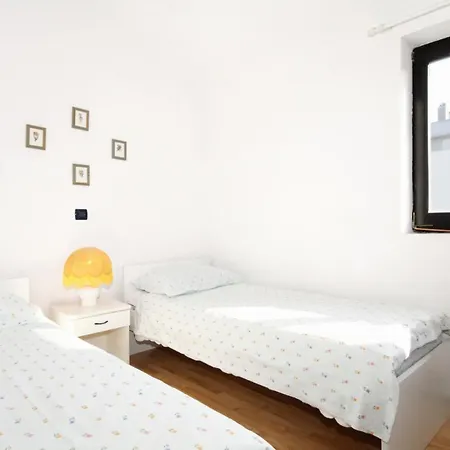 Apartment Apartments By The Sea Umag - 2528 Umag
