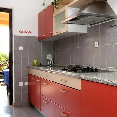 Apartments By The Sea Umag - 2528